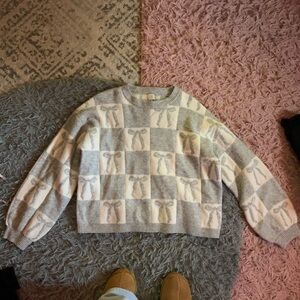 a new day Cream and Gray Bow Pattern Sweater